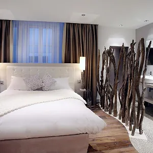 Petit Confidentiel 5* Chambery
