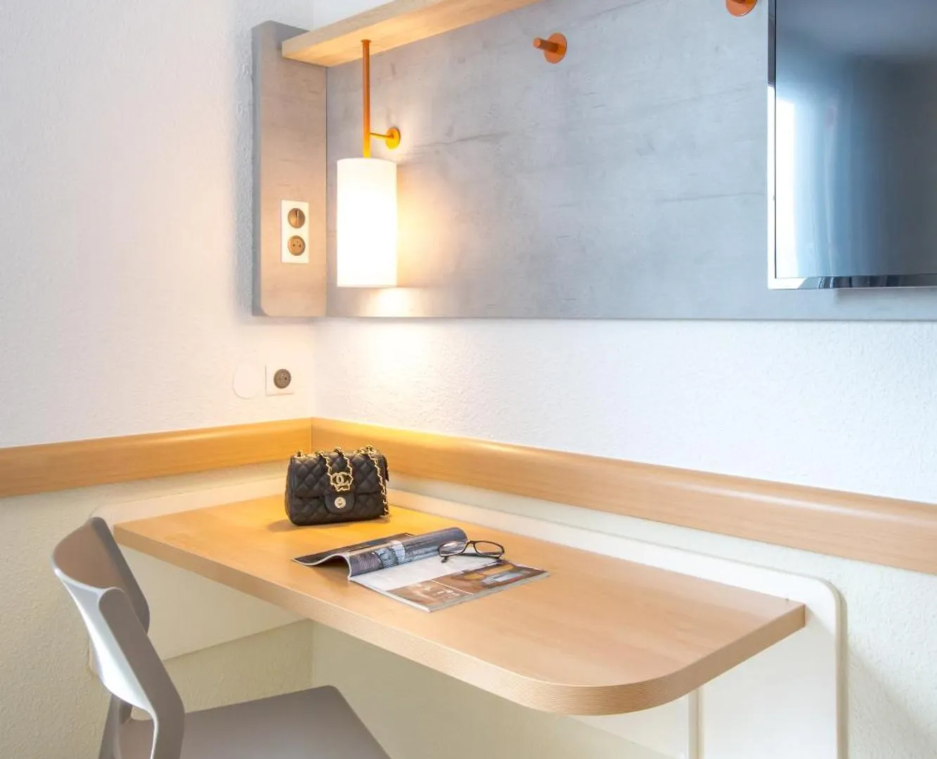 Hotel Ibis Budget Frejus St Raphael Centre Et Plage